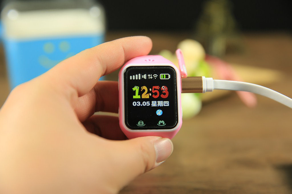 如何让父母时刻陪伴孩子身边，快找芭米小V来帮忙！