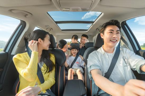 欧尚x7plus七座坐满人,欧尚x7plus7座和欧尚z6哪个好