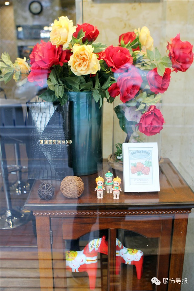 gucci2019新款裙 (gucci花西装harry styles)