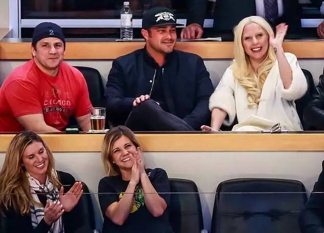 时装周saintlaurent专场秀,2020巴黎时装周saintlaurent