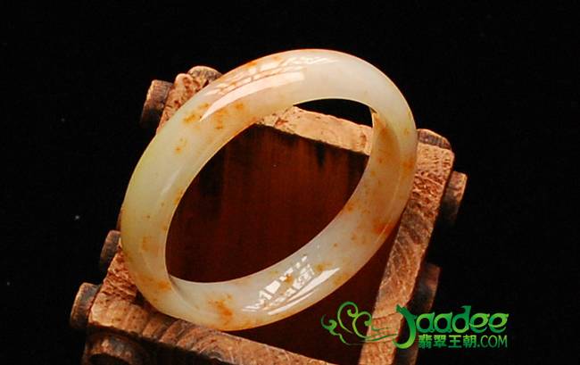 蓝底飘花有意境的翡翠手镯,通透贵气翡翠手镯