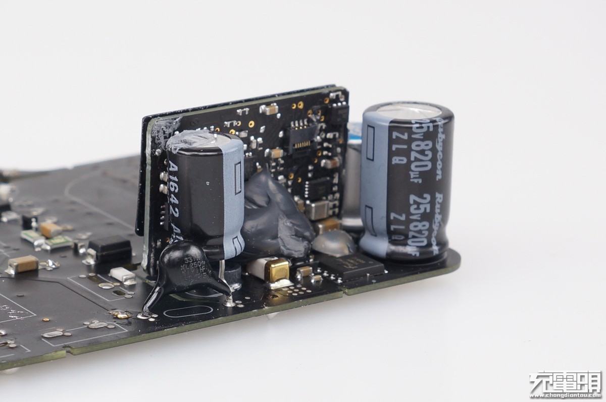 6650毫安充电器,628元电池充电器