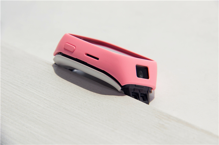 360儿童手表6c如何装卡,36010x儿童电话手表和小米6c区别