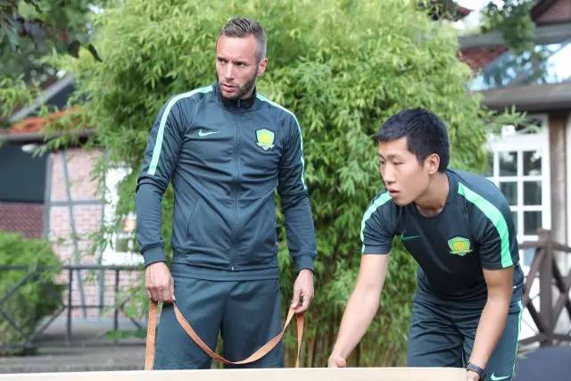 自制皮划艇比赛,野外徒步五公里拉练日记