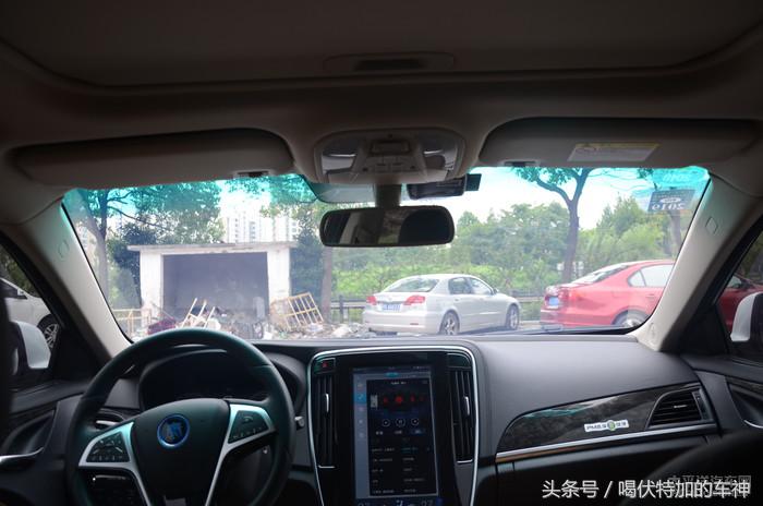 比亚迪秦新能源2017款1.5t秦100,比亚迪e5和比亚迪秦100哪个好