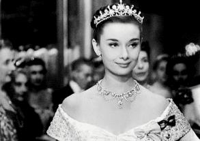 奥黛丽赫本的时代以什么为美,奥黛丽赫本优雅永不过时视频