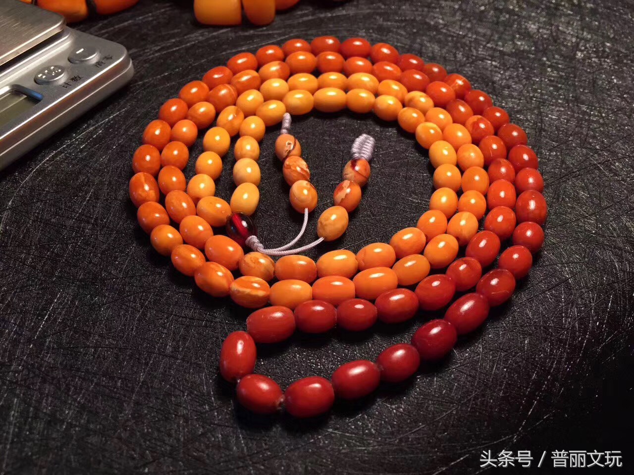 文玩手串的保养方法,文玩手串保养蜂蜡好吗