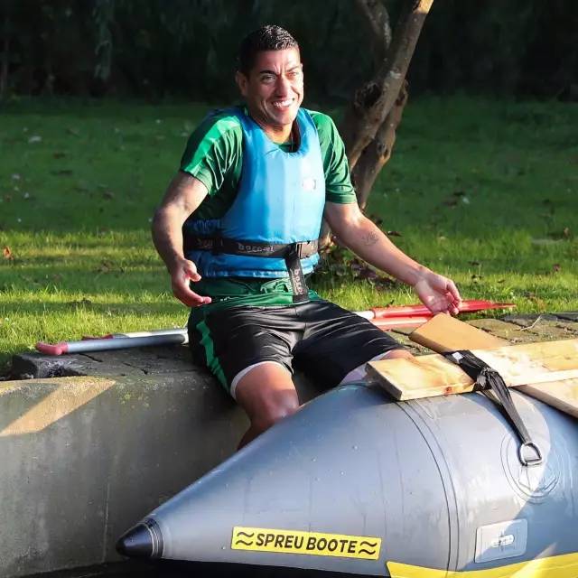 自制皮划艇比赛,野外徒步五公里拉练日记