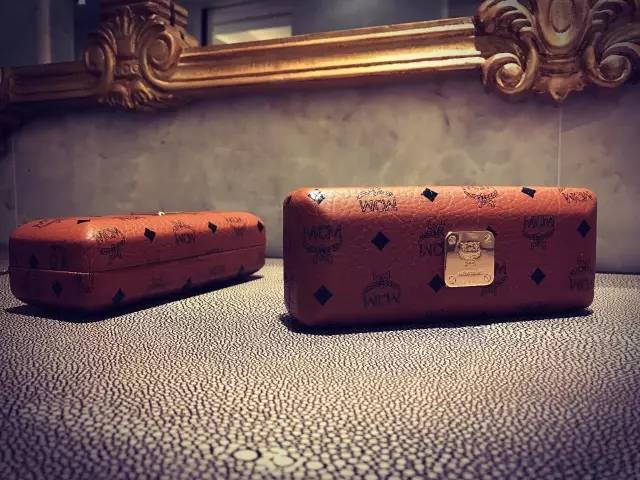 一日一物分享,井柏然同款黑框眼镜