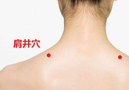 流鼻血了千万不要这样做！来看看有哪些方法才能快速有效的止血吧