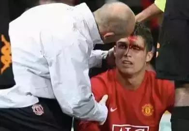 为什么足球男生普遍没有女朋友,足球球星没有女朋友