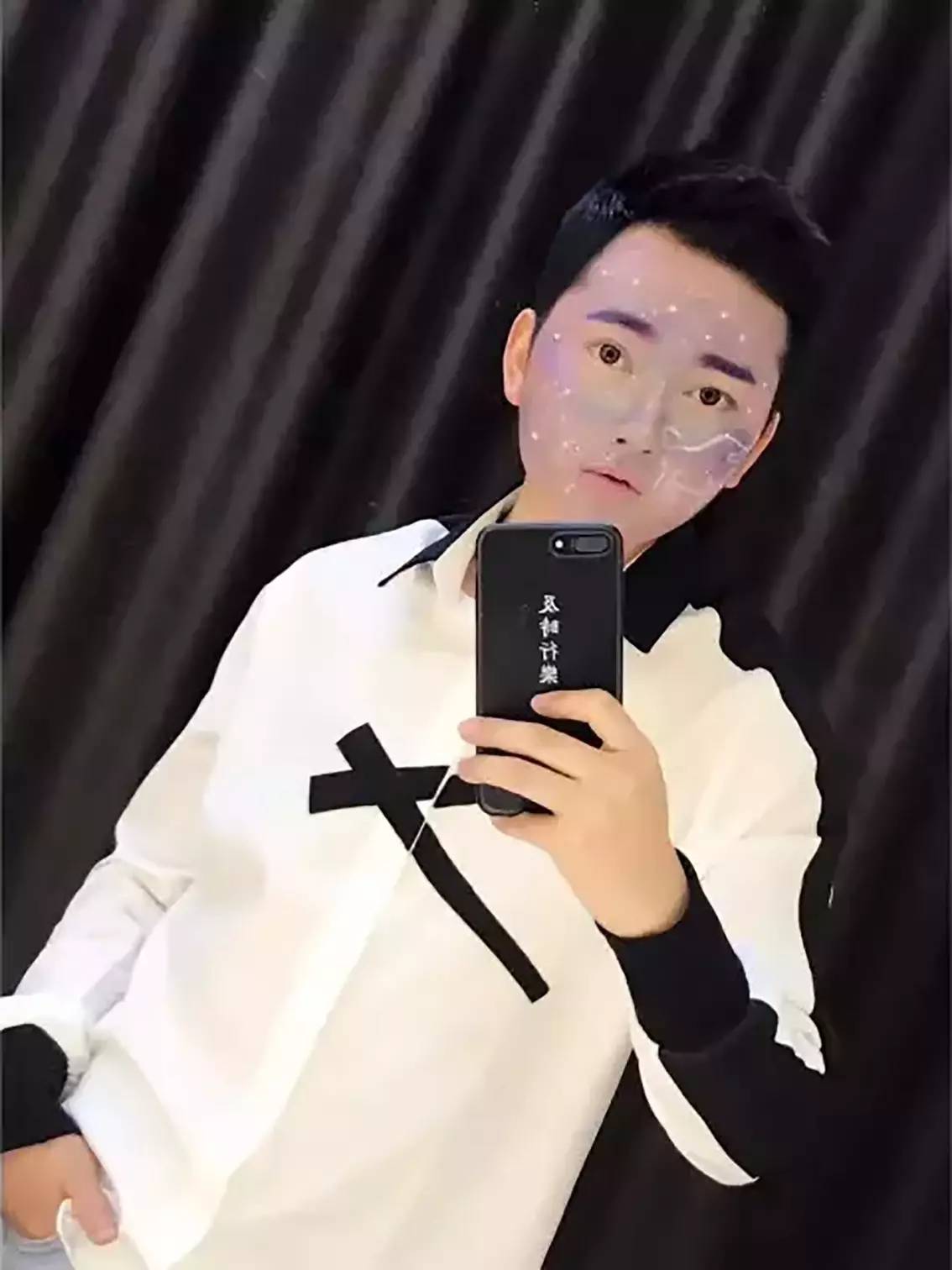 这家三位女掌门人的花店，席卷了成都时尚圈和文艺圈