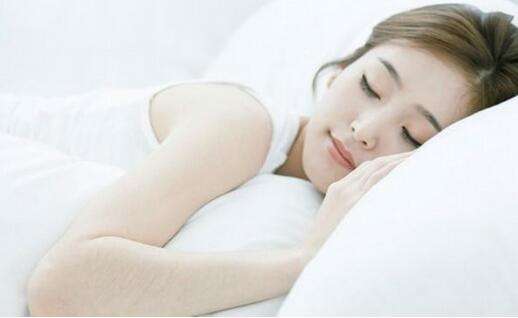 睡姿不对会不会造成什么问题呢,哪种睡姿对怀孕好
