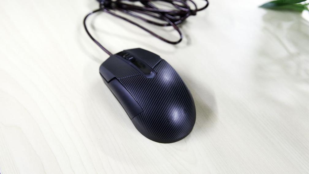 吃鸡一看就是刚入坑的萌新,吃鸡刚入坑的萌新基础教学