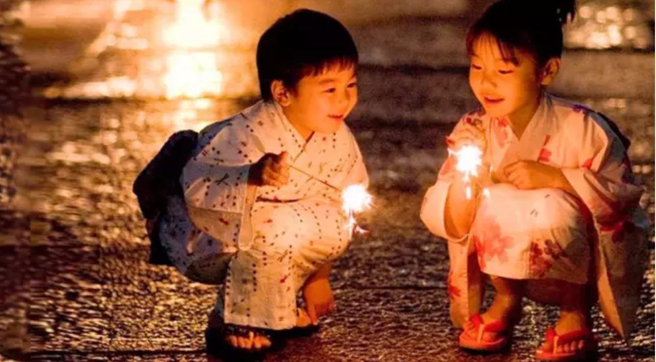 正统浴衣怎么穿,浴衣可穿长袖