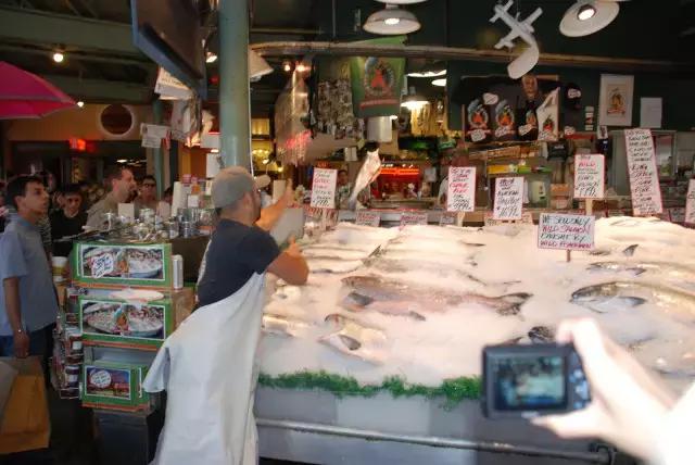 观光客必游!西雅图派克市场美食全攻略