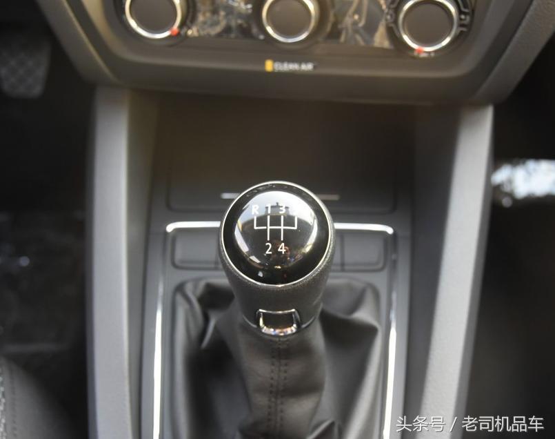 12款1.6l手动速腾换空气滤芯教程,速腾最便宜的自动挡1.6多少钱