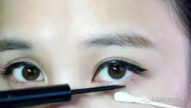 手工美瞳线操作教程,美瞳线可以手工做吗