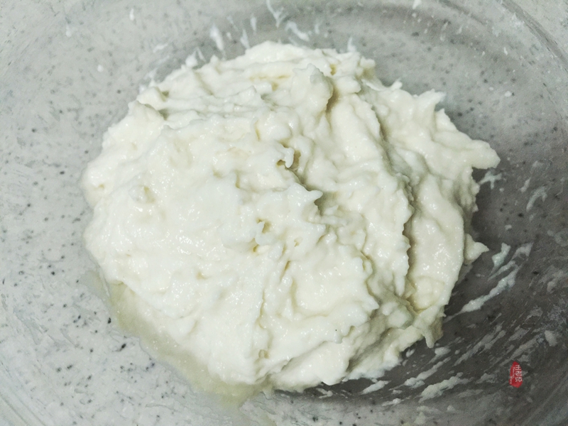 口感松软绵密丝滑香甜软糯不粘牙,绵软醇香