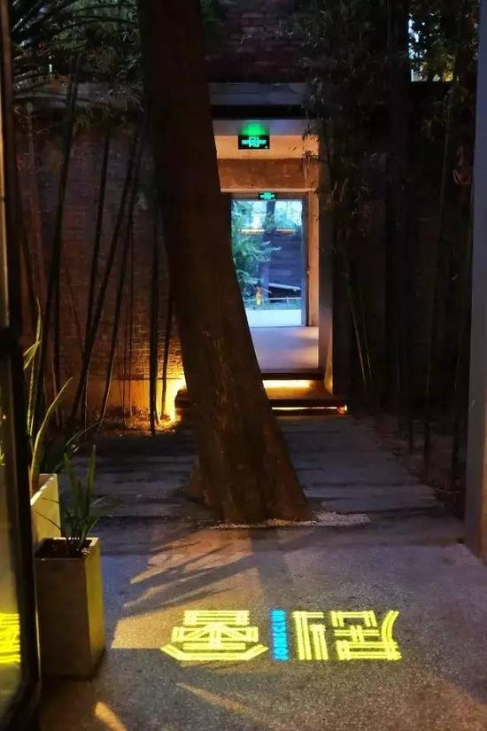 郑州情侣必打卡餐厅推荐,郑州最适合约会聚会的13家餐厅