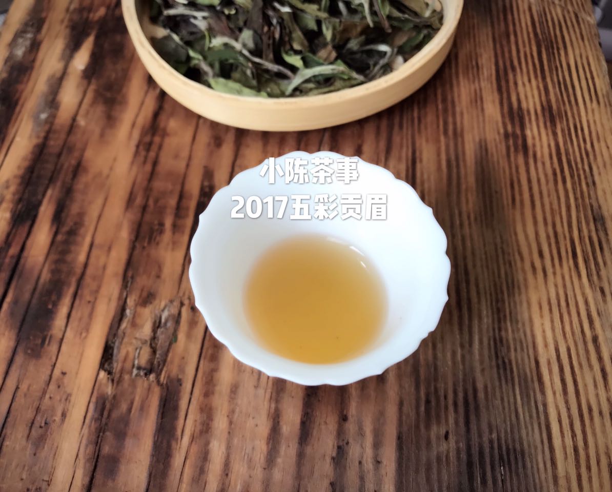 同一批茶叶颜色不同原因,为什么同一批茶叶喝了口感不一样