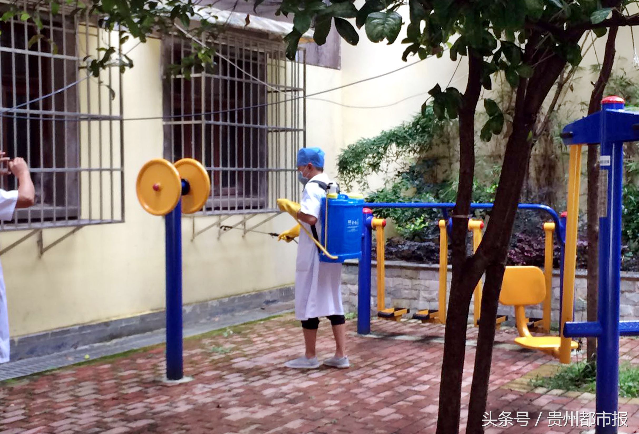 杩借釜鎶ラ亾妗堜欢,娓呭壙璺宠殼