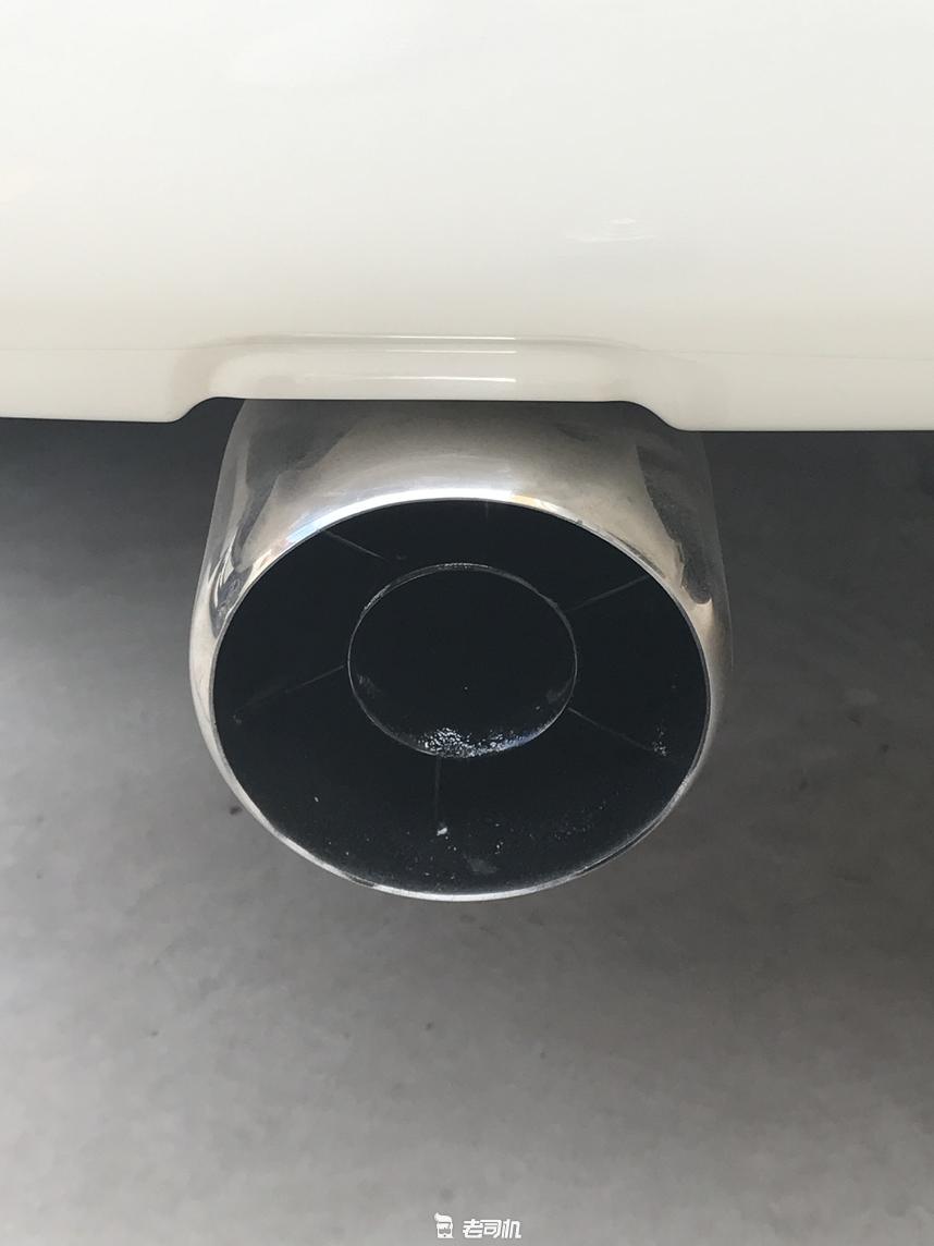 15年陆巡5.7v8,老款陆巡与新款陆巡对比