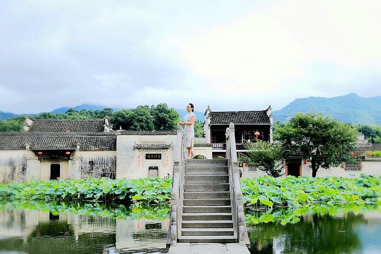 水光潋滟晴方好描写哪个景点,山色空蒙雨亦奇
