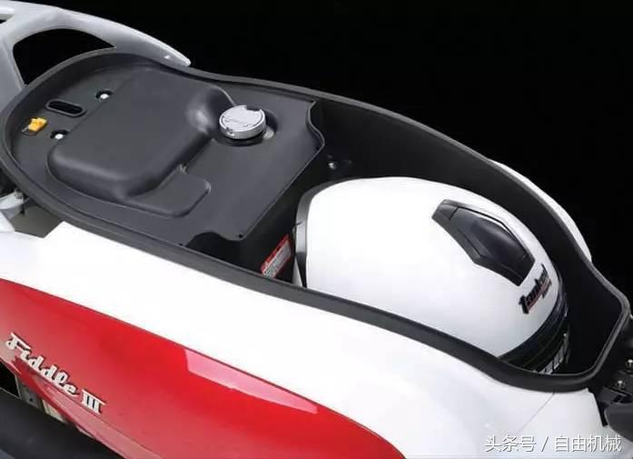 一万左右本田的踏板摩托车推荐,一万元左右超大坐桶踏板摩托车