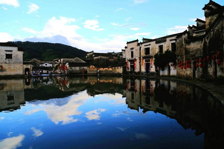 水光潋滟晴方好描写哪个景点,山色空蒙雨亦奇