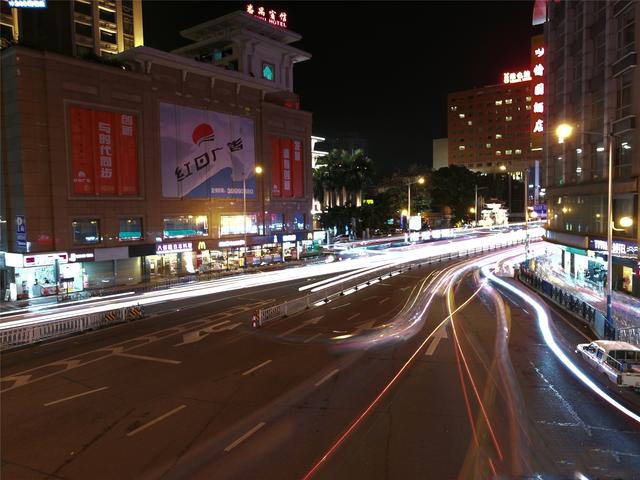 不一样的体验新版,荣耀v9现在还值得买吗