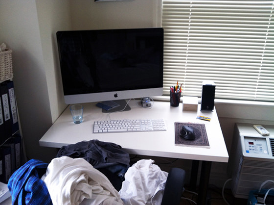 设计师两台显示屏怎么放好看,设计师两台显示器