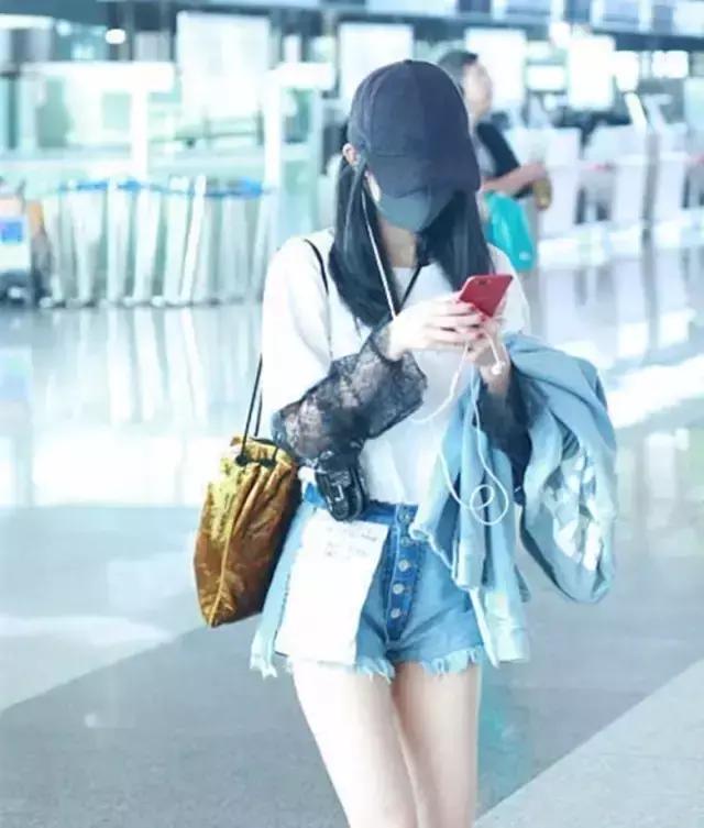 秋冬必入款包包，当然是高贵奢华有内涵的它！