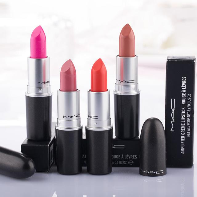 别人涂口红好看自己涂不好看,别人涂口红随便都好看