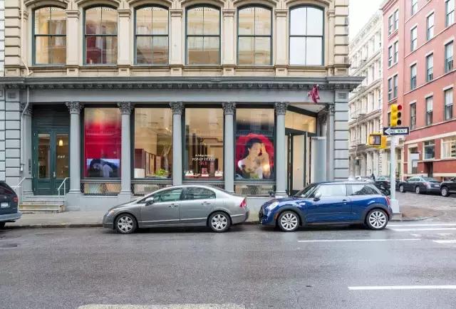 海外专栏｜零售下滑美妆大火，是因为女权思潮抬头吗？