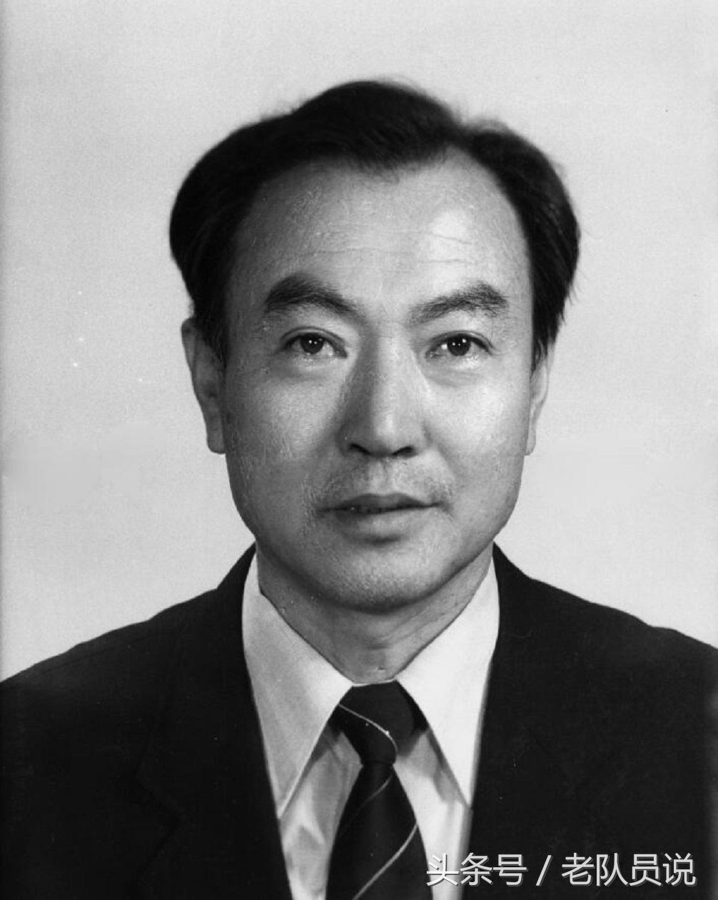 致敬新中国涌现的模范人物,缅怀中国人民解放军十大英模