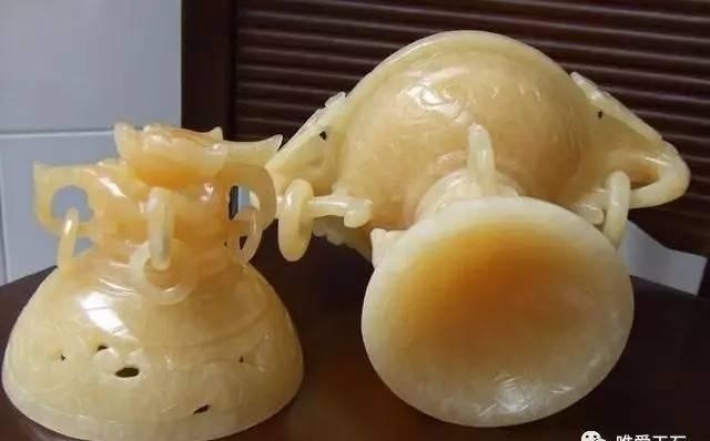 不是玉石石头值钱吗,带玉石的石头值不值钱