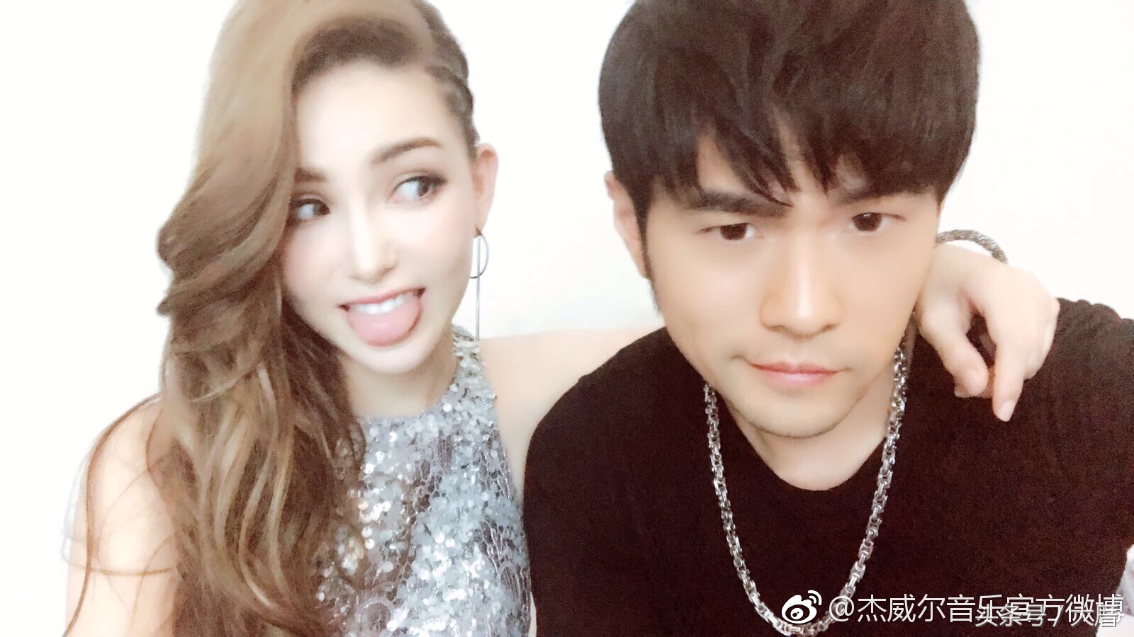 昆凌怀孕10个月肚子变化,昆凌谈孕期