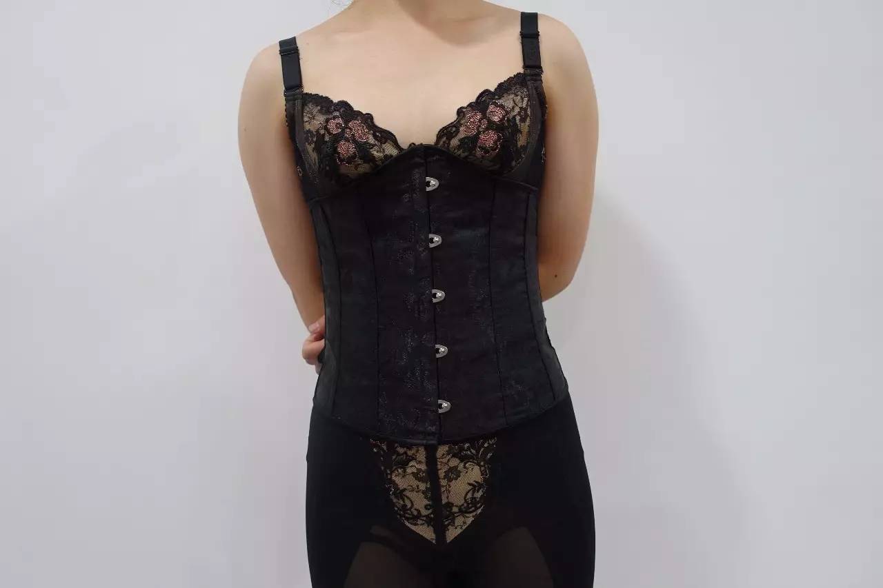 一体塑身衣测评,猫人塑身衣测评