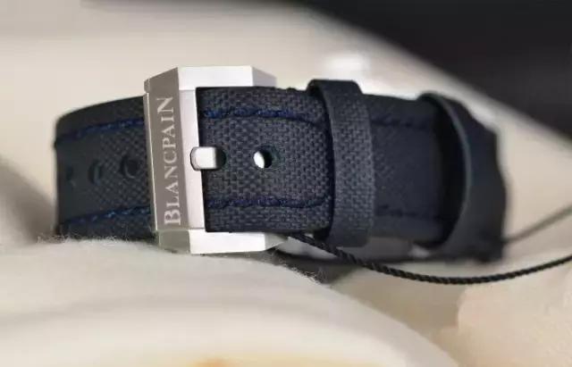 宝珀五十噚5200极光绿和绿水鬼,水鬼和五十噚哪个夜光效果好