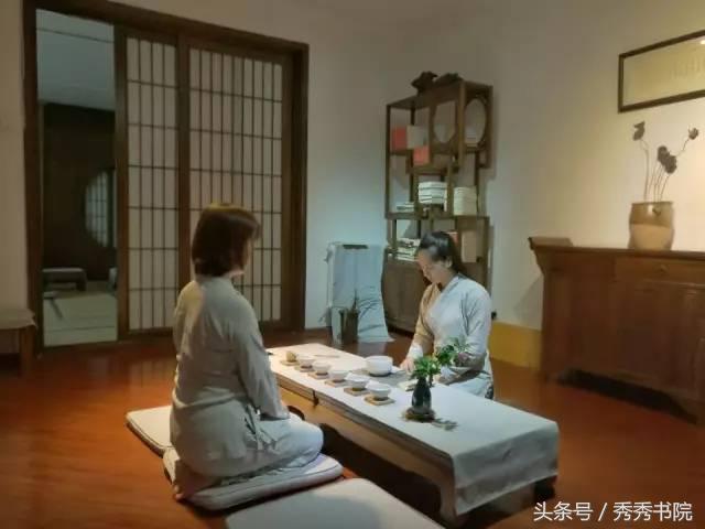 新婚燕尔其实是一曲爱情的悲歌,新婚燕尔出自哪首歌