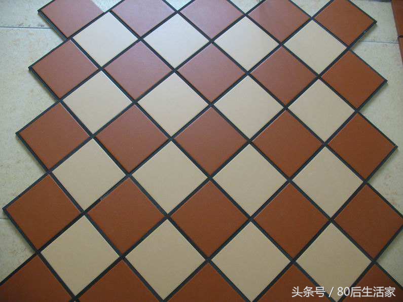 防潮地板瓷砖,吸水瓷砖和防潮地砖