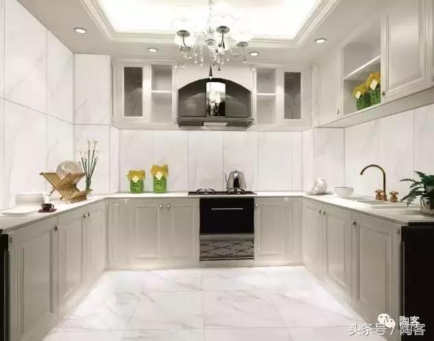 涔颁粈涔堥鑹茬殑鐡风爾濂界湅,閫変粈涔堥鑹茬殑鐡风爾姘镐笉杩囨椂