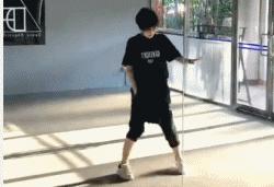 宋小宝带赵本山女儿出席活动,赵本山的女儿赵一涵和宋小宝