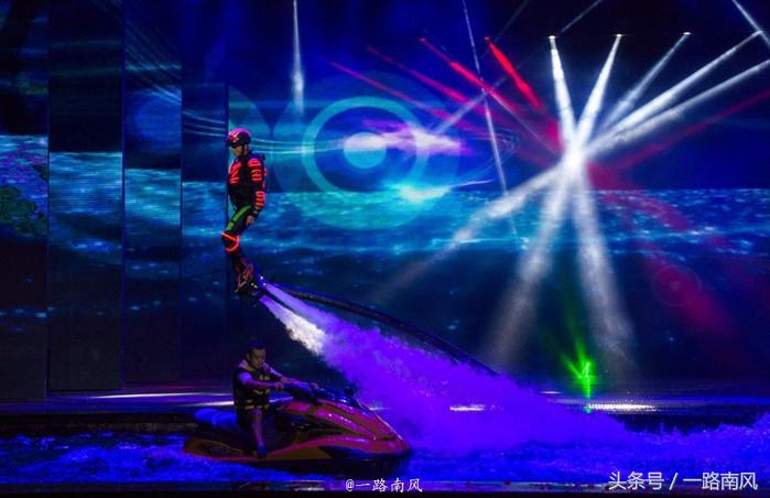 三亚千古情快闪游客抢镜视频,三亚千古情秀