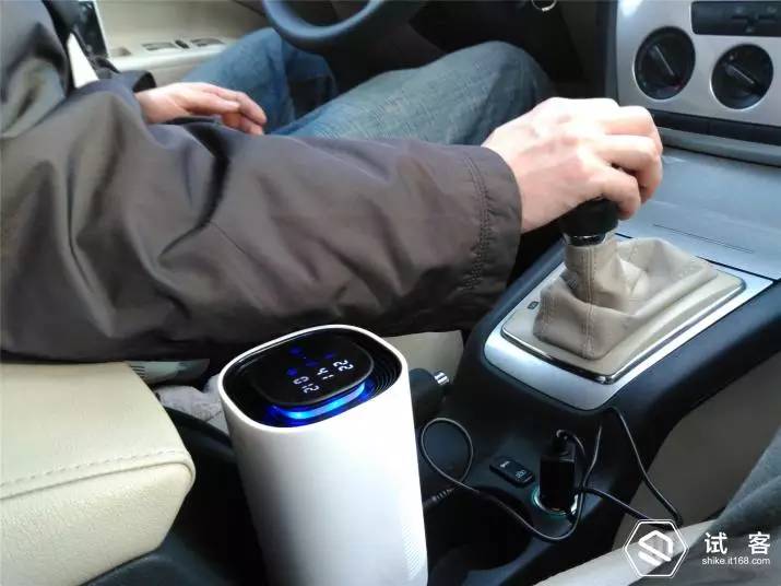 试用报告赶走乌烟瘴气，只需一个手势：easycaresmart2车载/桌面智能空气净化器