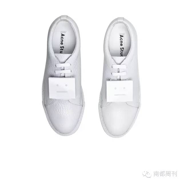 有一款很火爆的小白鞋,这才是小白鞋的正确打开方式