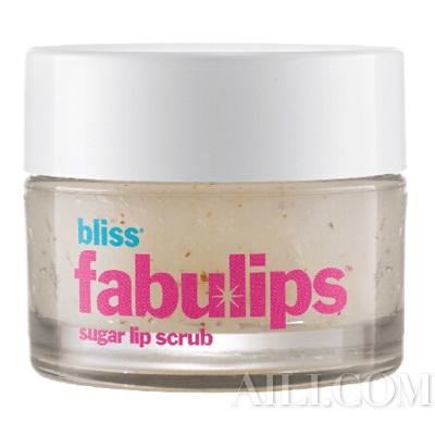 嘟嘟唇被风吹干了怎么和男友愉快的Kiss