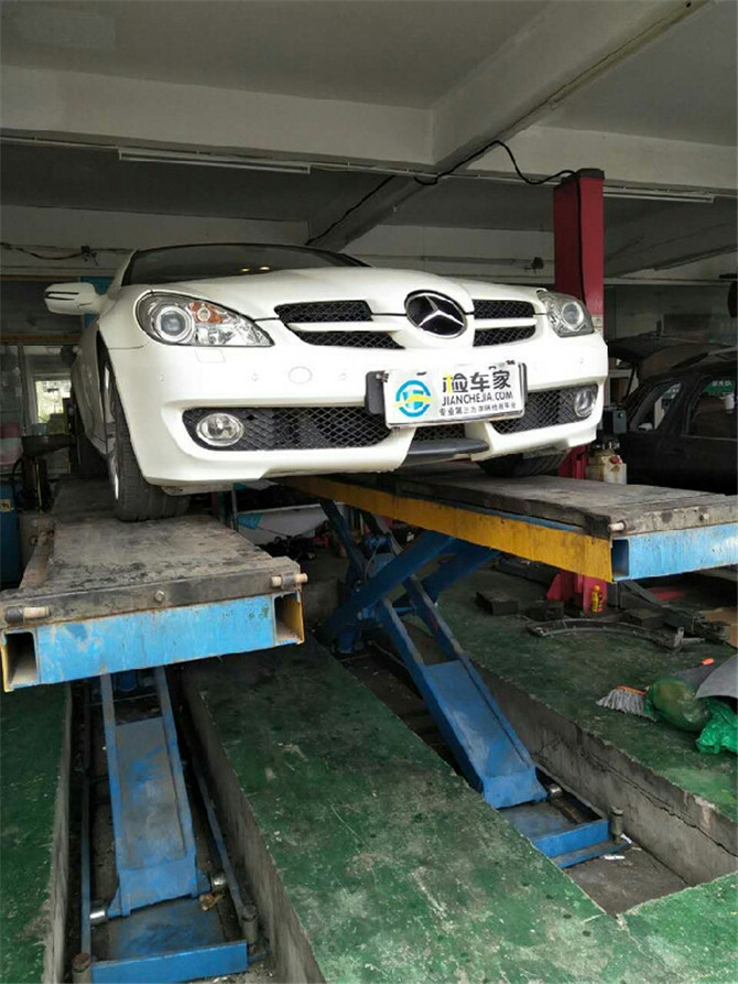 为情怀买单二十多万的小车值吗,最新款的奔驰slk