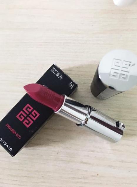 女生喜欢的十大口红排行榜,适合年轻人的十大口红